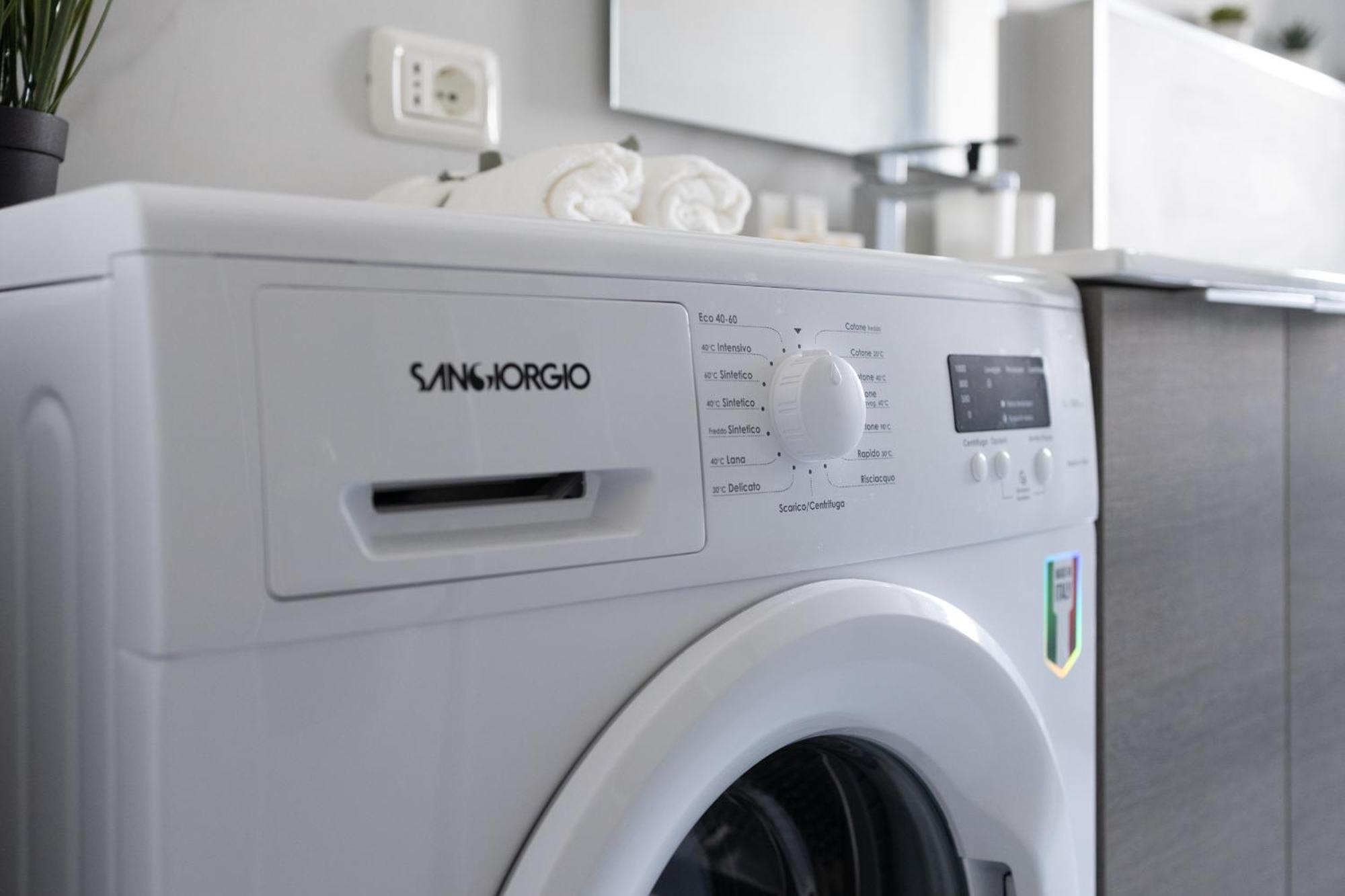 8 Min Dalla Metro Casa Elegante Con Netflix E Wifi มิลาน ภายนอก รูปภาพ